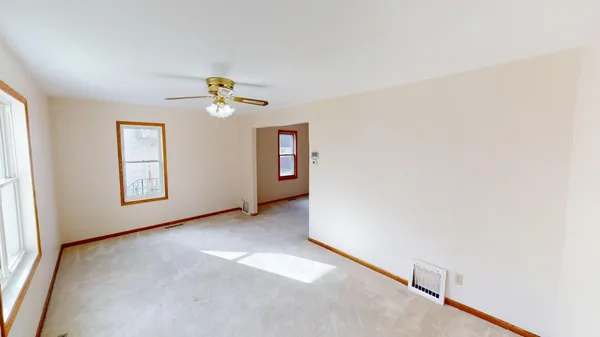 $235,000 | 1008 9th Avenue Southwest, Austin, MN 55912