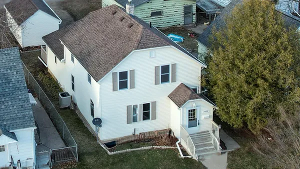 $235,000 | 1008 9th Avenue Southwest, Austin, MN 55912