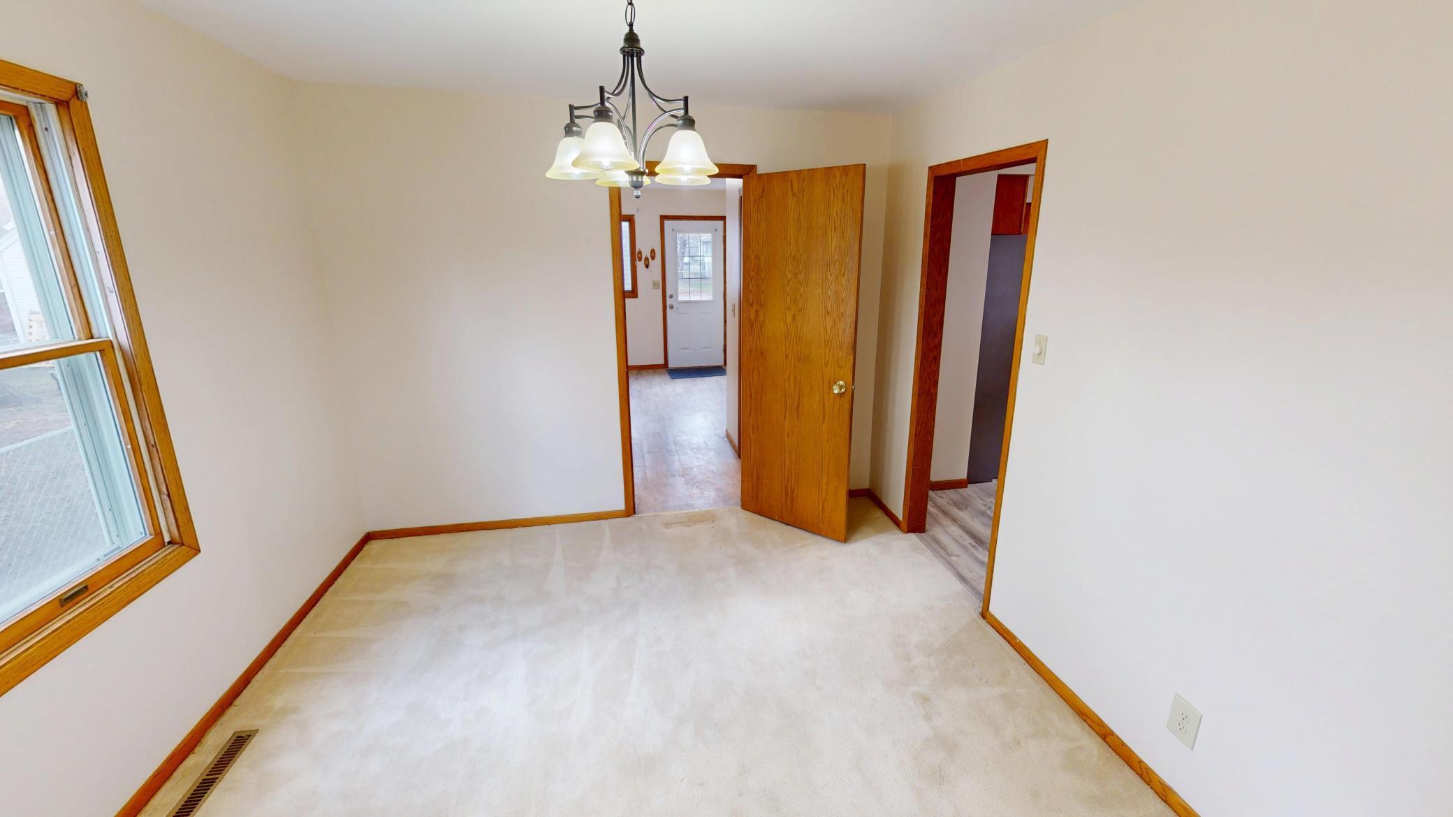 1008 9th Avenue Southwest Austin, MN 55912 - Photo 4 of 50