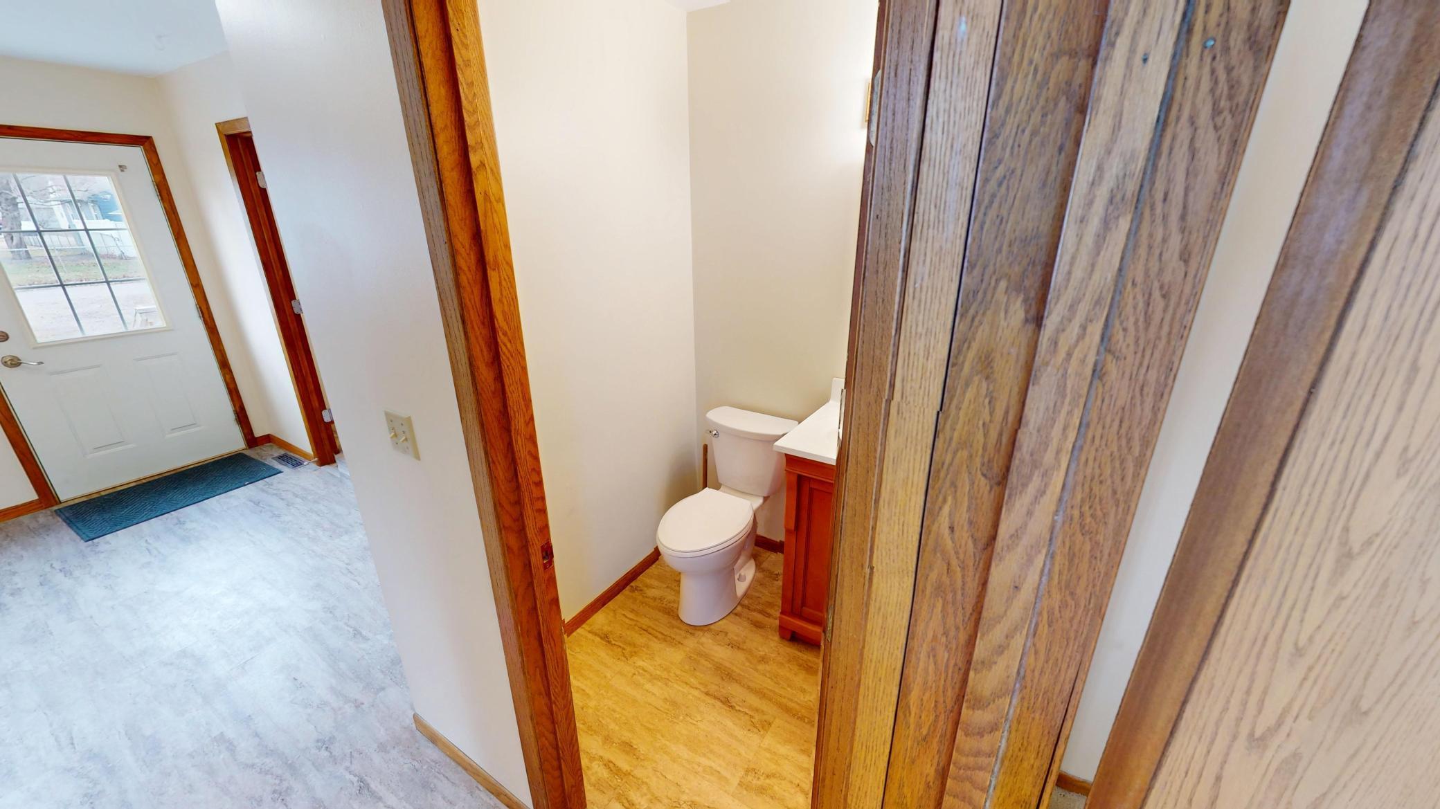 1008 9th Avenue Southwest Austin, MN 55912 - Photo 5 of 50