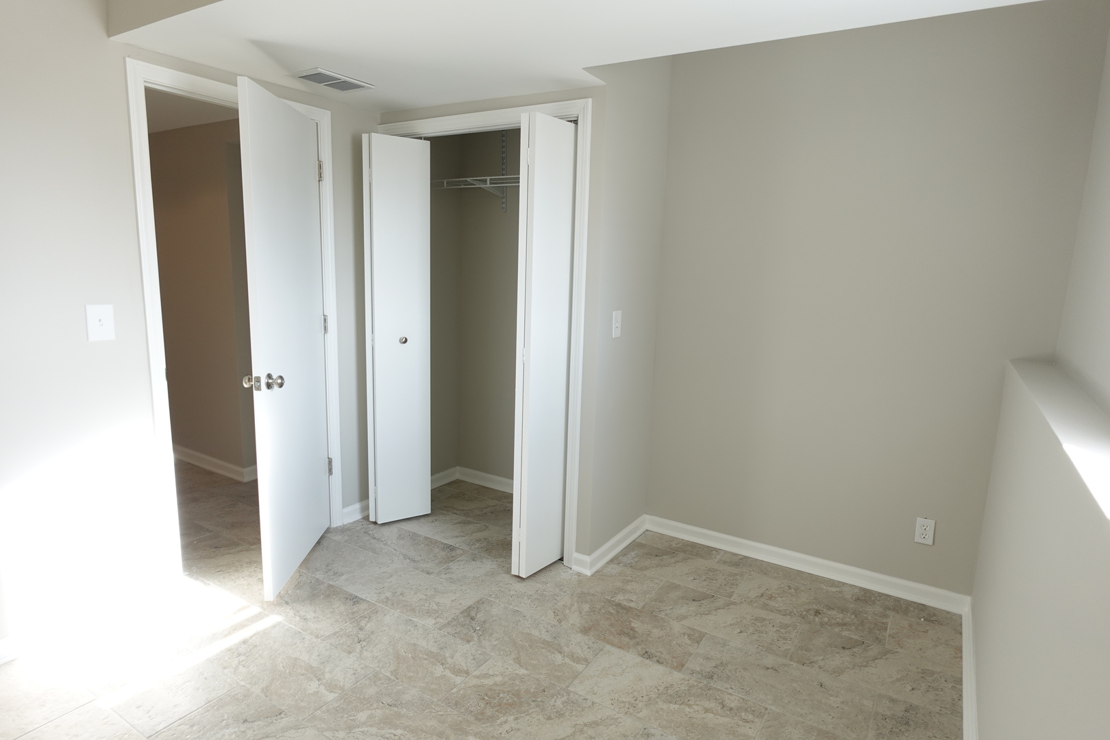2140 Maxine Lane Rockford, IL 61102 - Photo 17 of 23 an empty room with closet