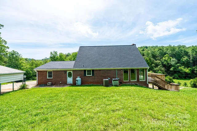 $720,000 | 5595 Cloverfield Place, Boomer, NC 28606