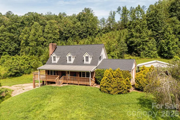 $689,500 | 5595 Cloverfield Place, Boomer, NC 28606