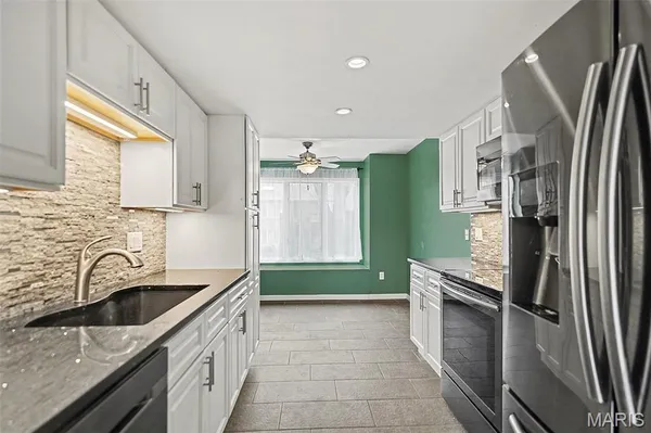 $225,000 | 202 King Drive, Unit B, St. Charles, MO 63303