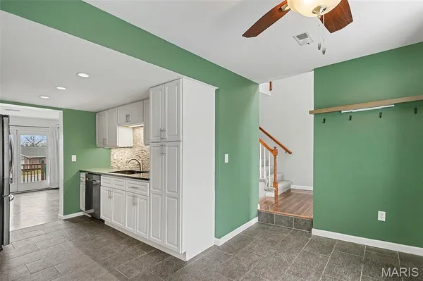 $225,000 | 202 King Drive, Unit B, St. Charles, MO 63303