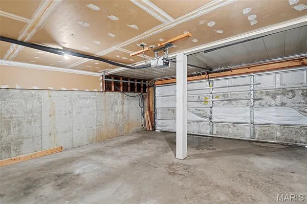 $225,000 | 202 King Drive, Unit B, St. Charles, MO 63303