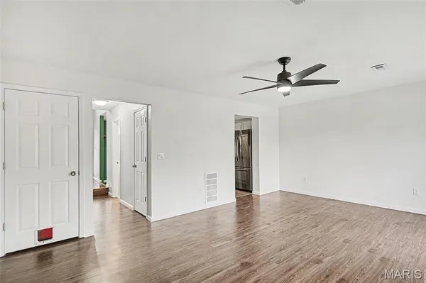 $225,000 | 202 King Drive, Unit B, St. Charles, MO 63303