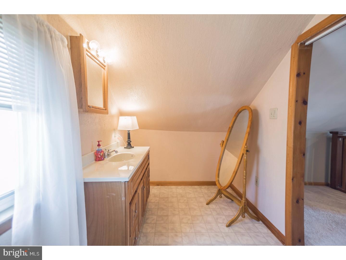 108 Beech Road Wallingford, PA 19086 - Photo 23 of 25 Bathroom