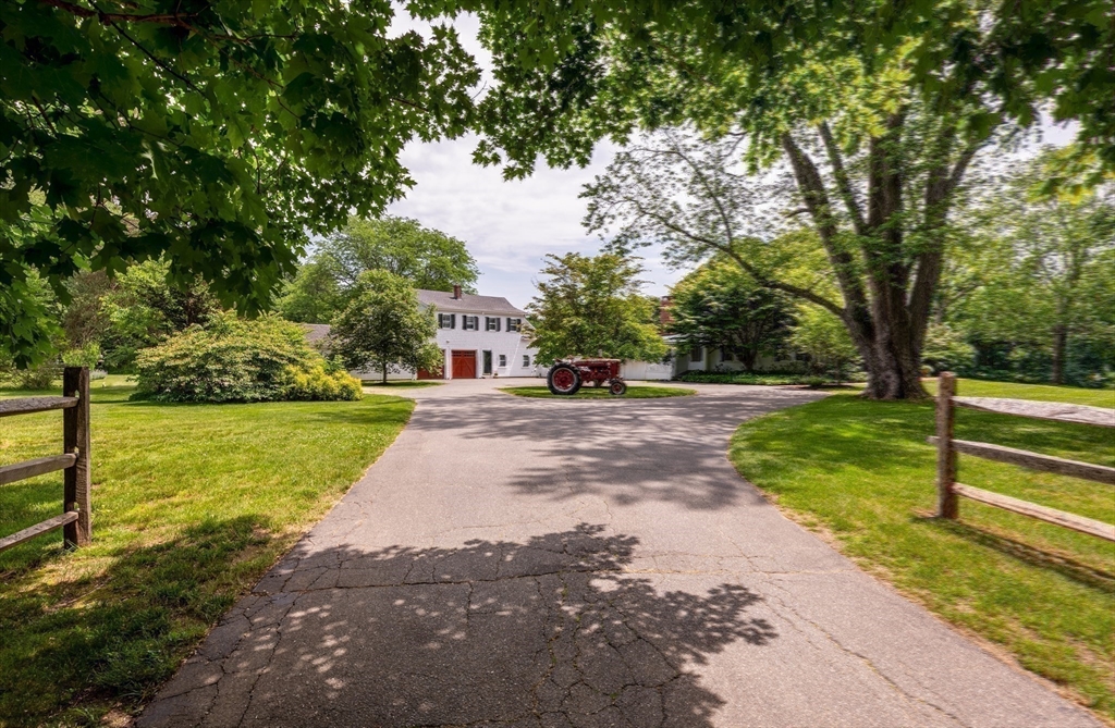 675 Bay Road Hamilton, MA 01982 - Photo 35 of 36