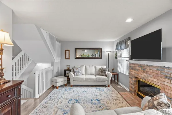 $287,900 | 13708 La Conte Court, St. Louis, MO 63128