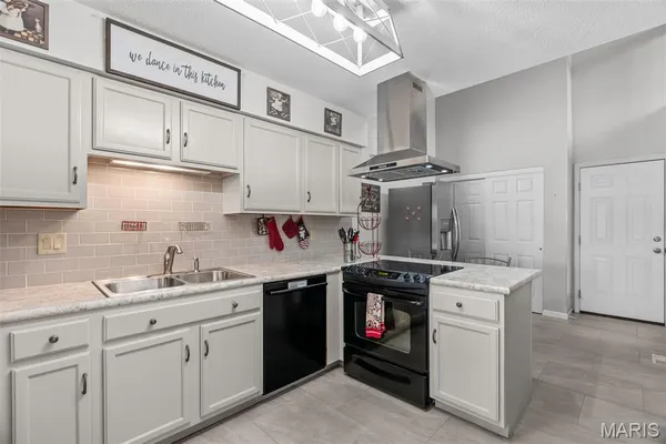 $287,900 | 13708 La Conte Court, St. Louis, MO 63128