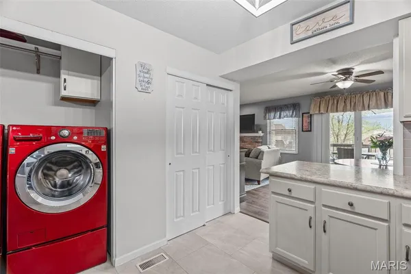 $287,900 | 13708 La Conte Court, St. Louis, MO 63128