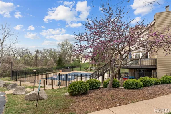 $287,900 | 13708 La Conte Court, St. Louis, MO 63128