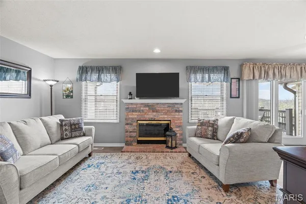 $287,900 | 13708 La Conte Court, St. Louis, MO 63128