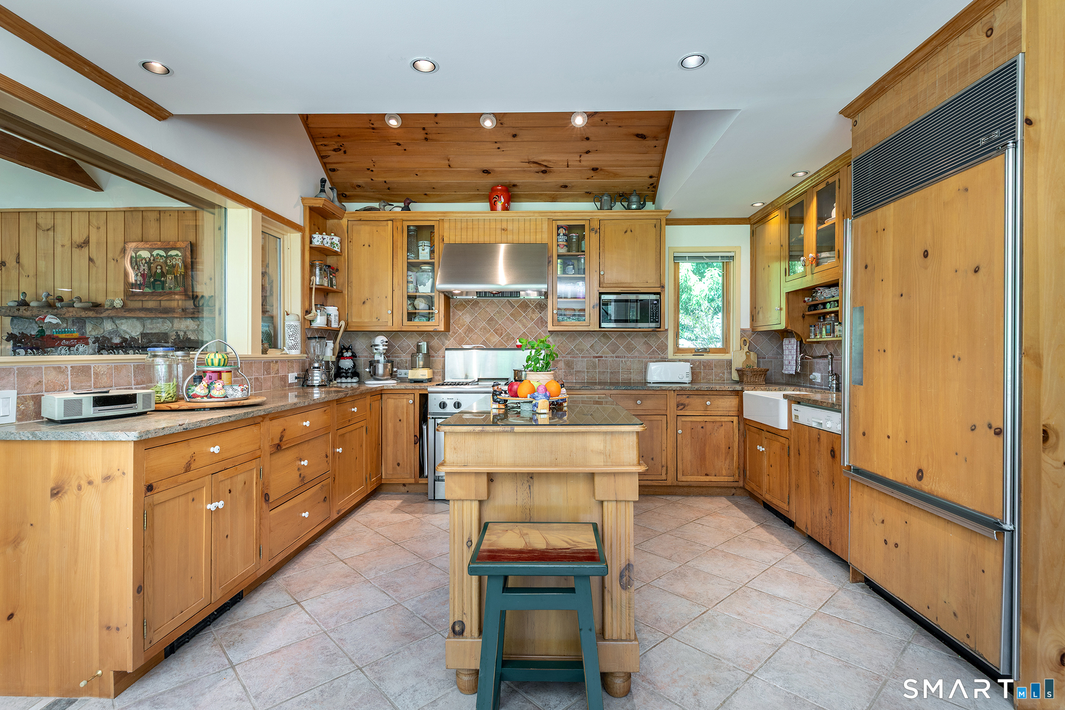 18 Arrow Point Road Warren, CT 06777 - Photo 6 of 36