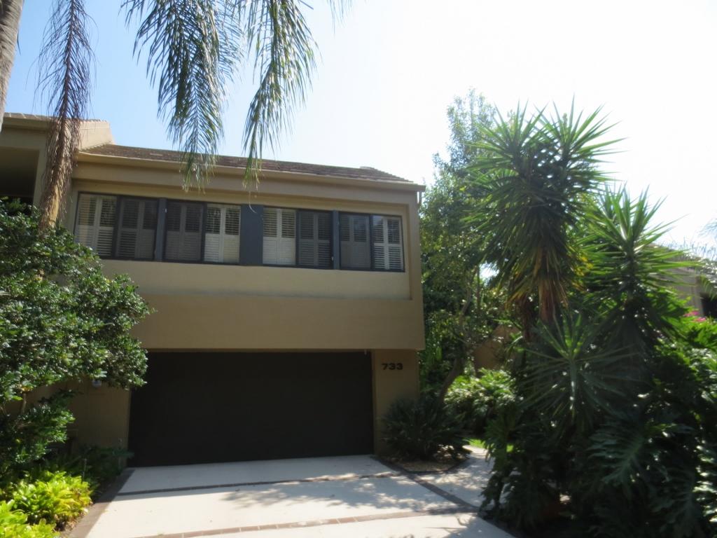 733 St Albans Drive Boca Raton, FL 33486 - Photo 1 of 54 FRONT EXTERIOR