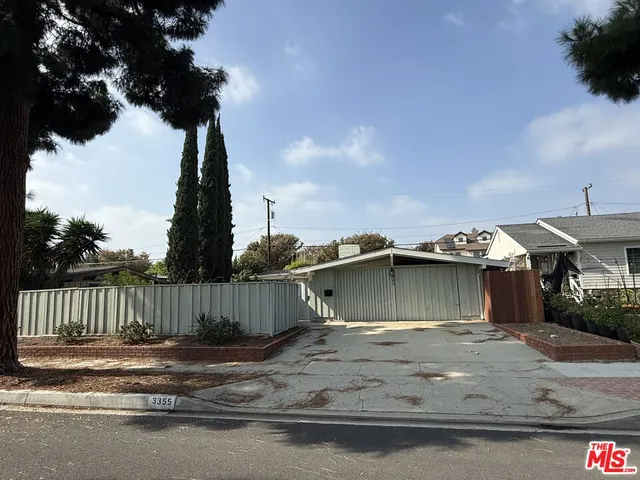 $4,000 | 3355 Kallin Avenue, Long Beach, CA 90808