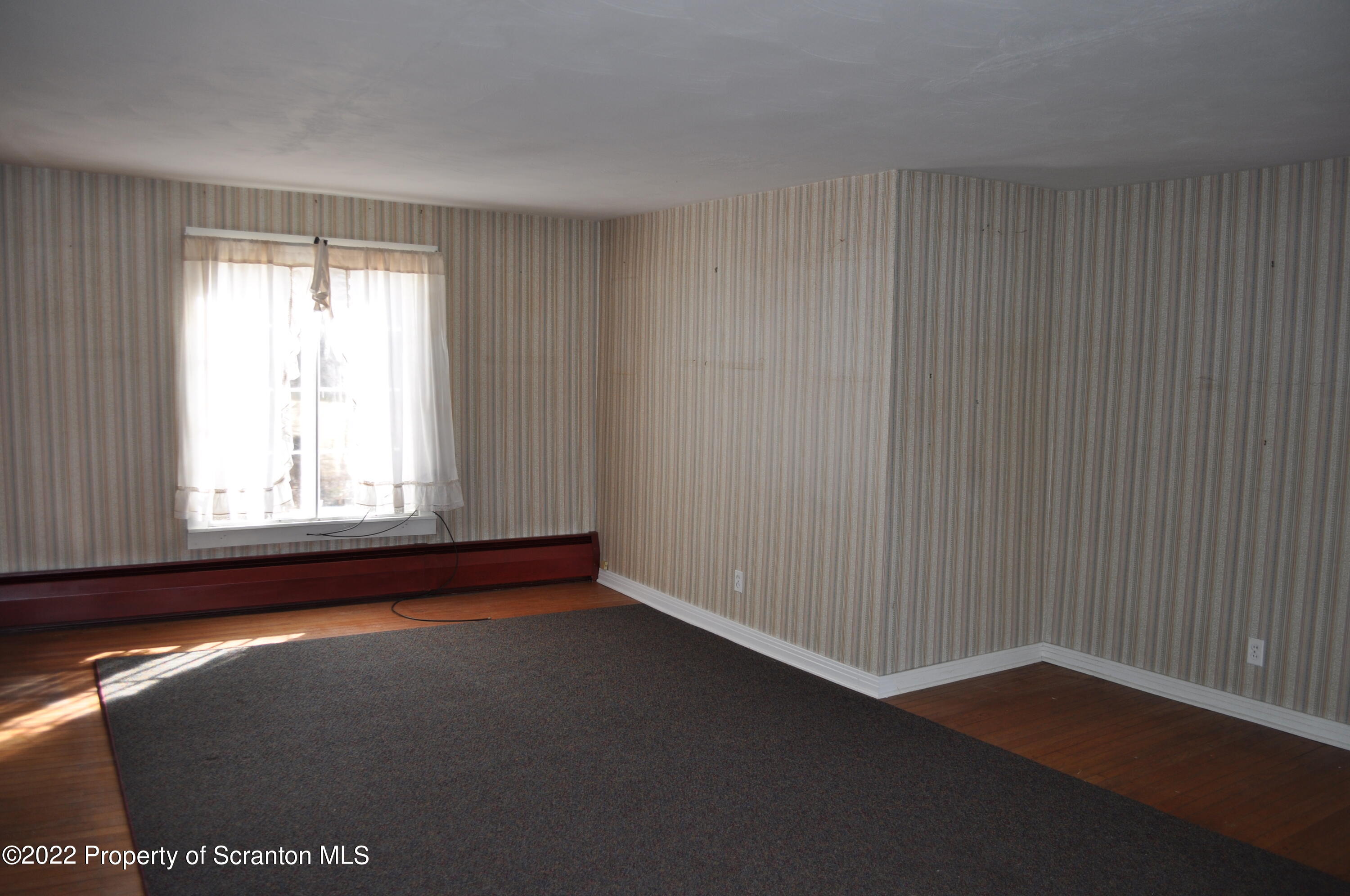 50 Hamlin Road Montrose, PA 18801 - Photo 11 of 34 Living Room
