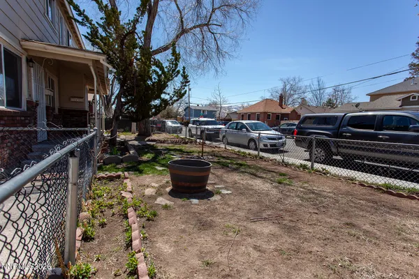 a outdoor space with lots of water fountain