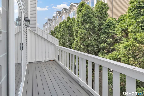 $355,000 | 2612 North Avenue, Unit F9, Bridgeport, CT 06604