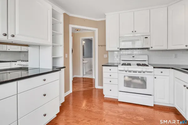 $355,000 | 2612 North Avenue, Unit F9, Bridgeport, CT 06604