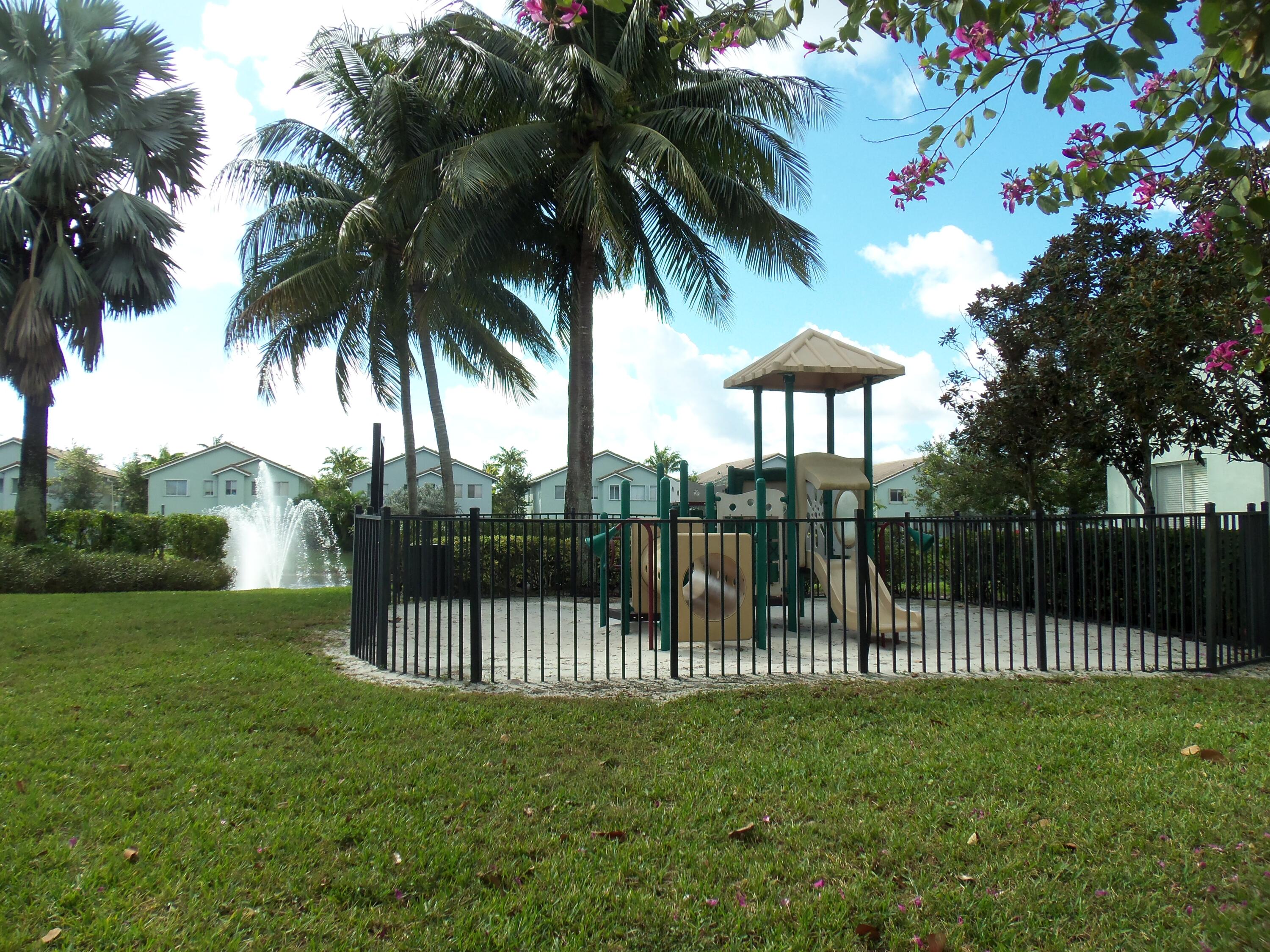 3266 Laurel Ridge Circle Riviera Beach, FL 33404 - Photo 34 of 34 Main Playground
