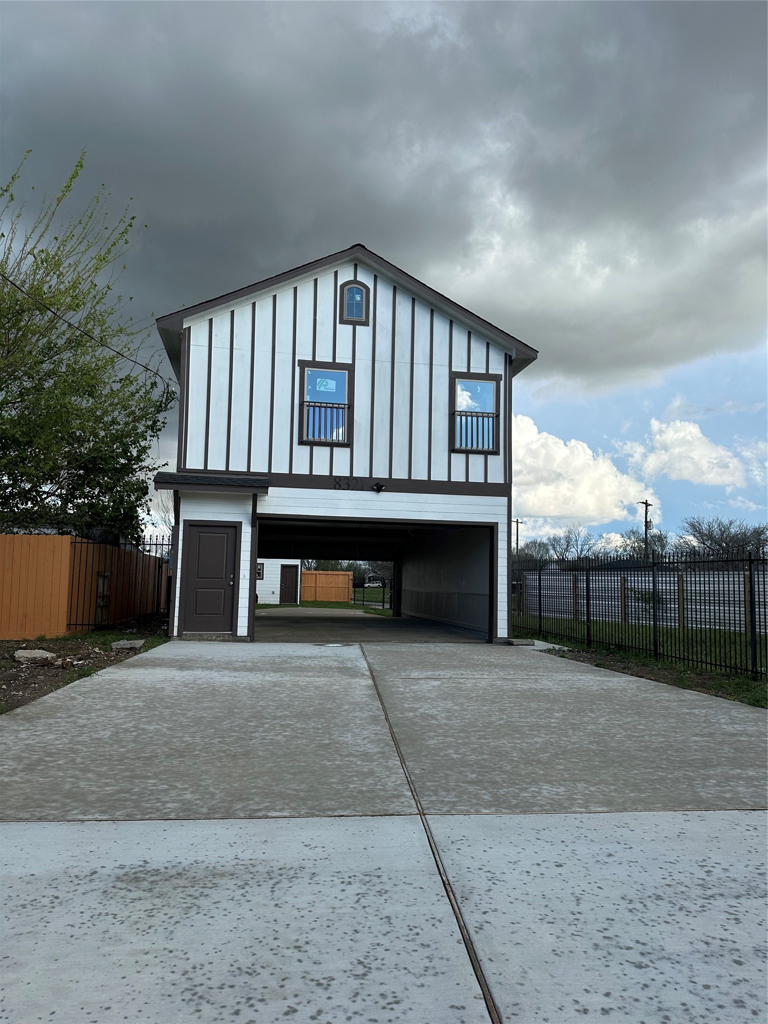 8321 Coma Street Houston, TX 77051 - Photo 13 of 46