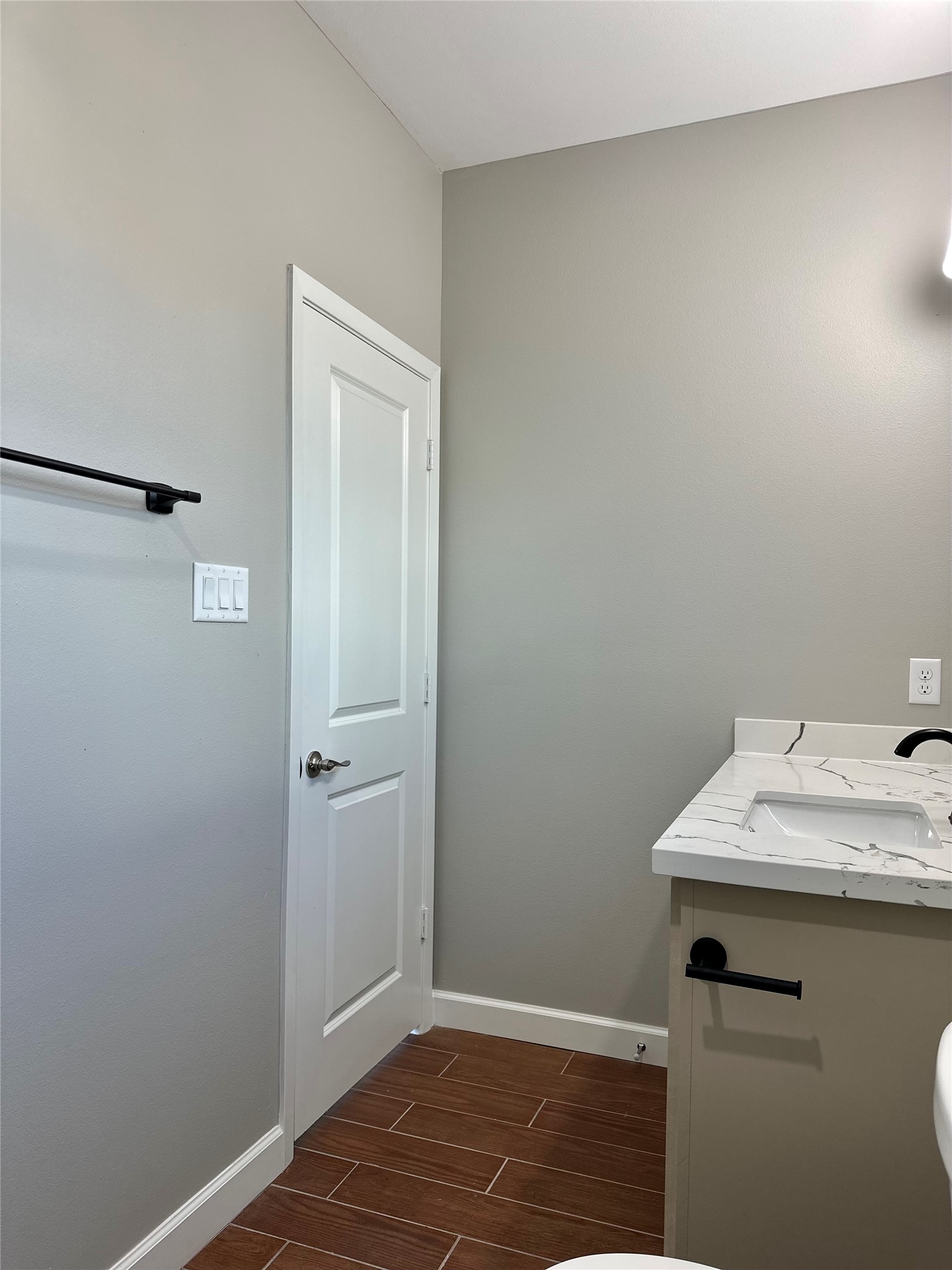 8321 Coma Street Houston, TX 77051 - Photo 31 of 46