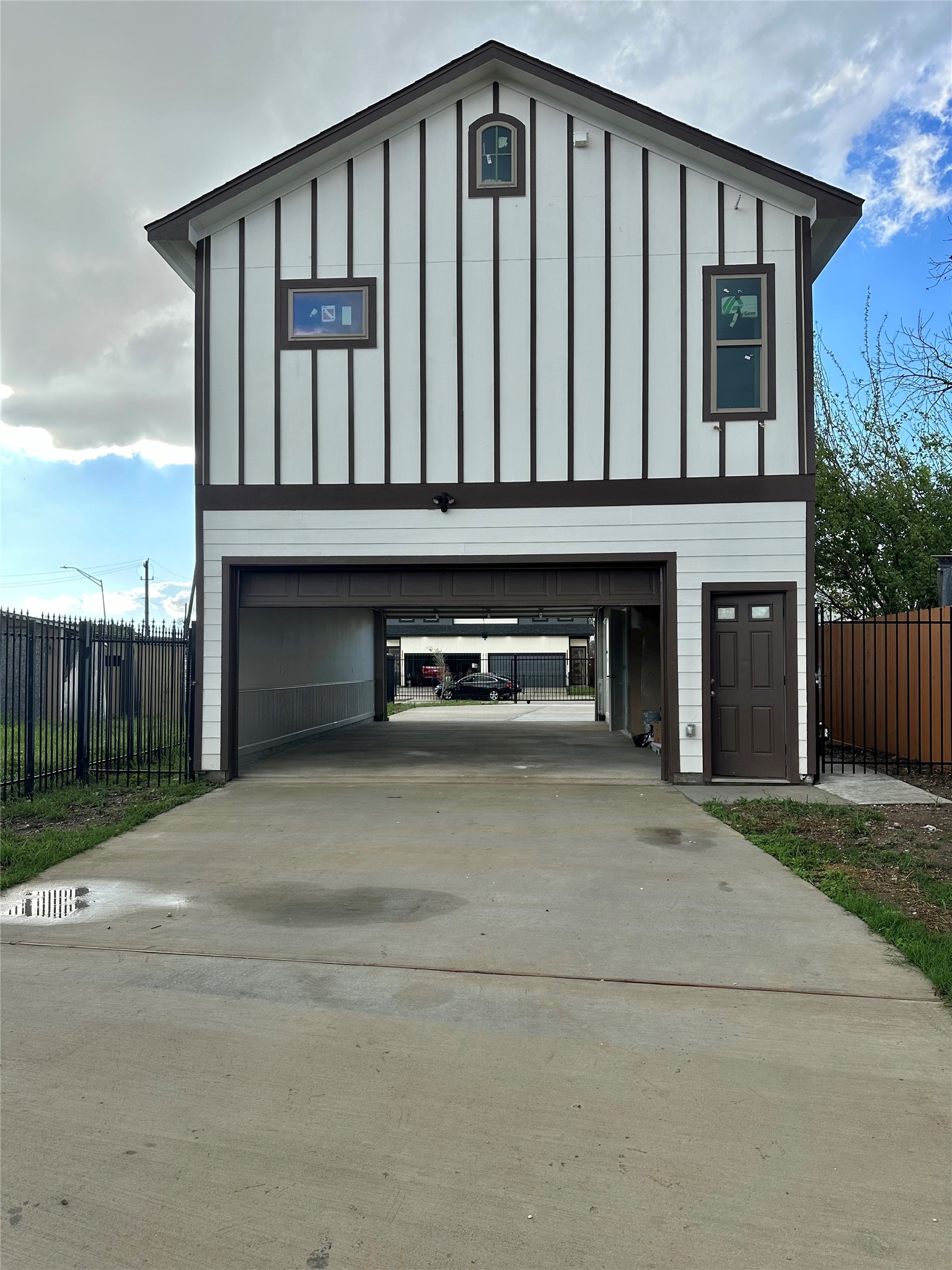 8321 Coma Street Houston, TX 77051 - Photo 10 of 46