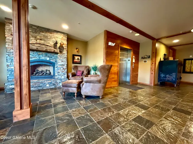 $375,000 | 834 Mc Kinley Avenue West, Unit 102, Kellogg, ID 83837