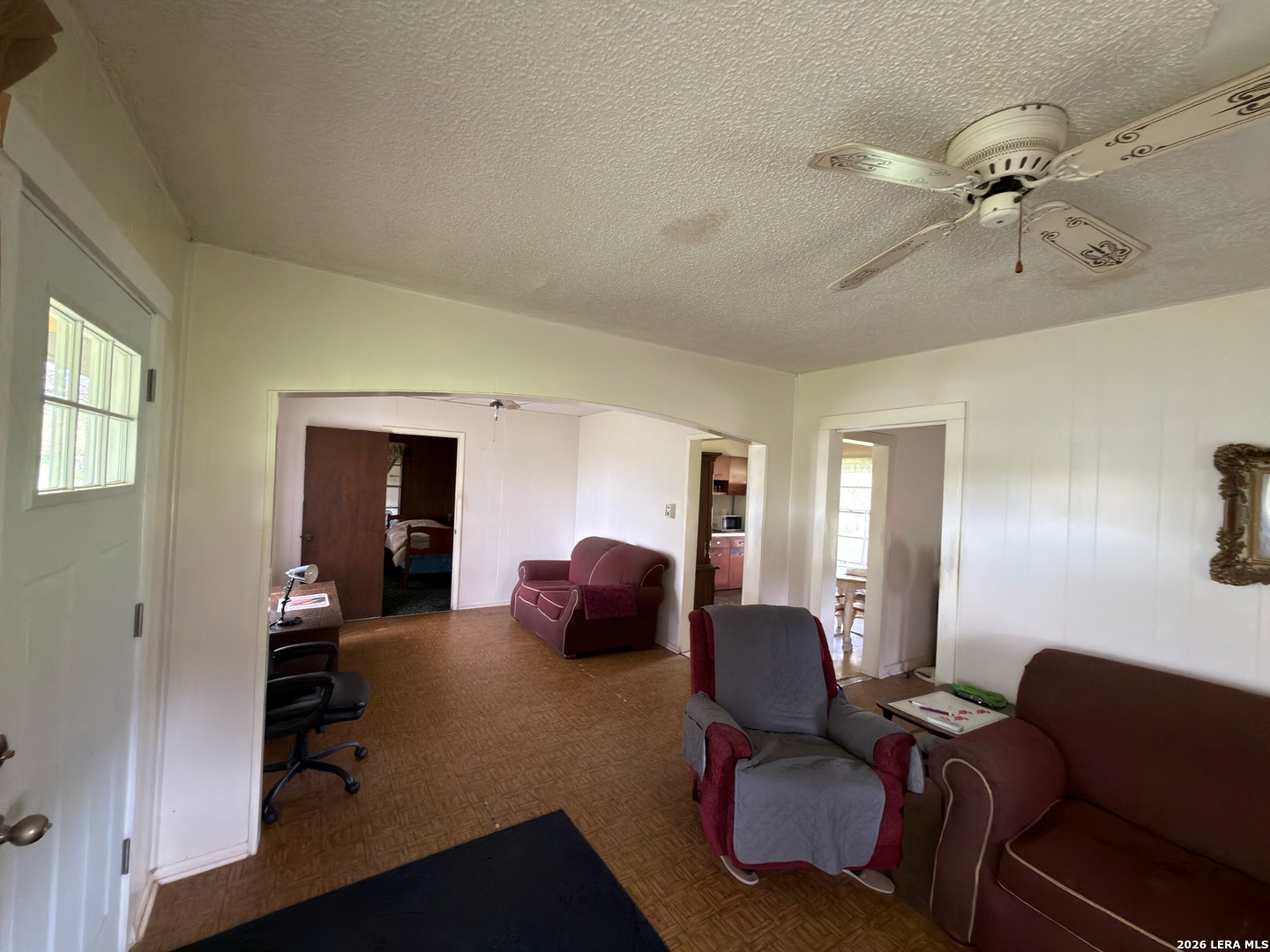 1920 Sutherland Springs Road Floresville, TX 78114 - Photo 11 of 18