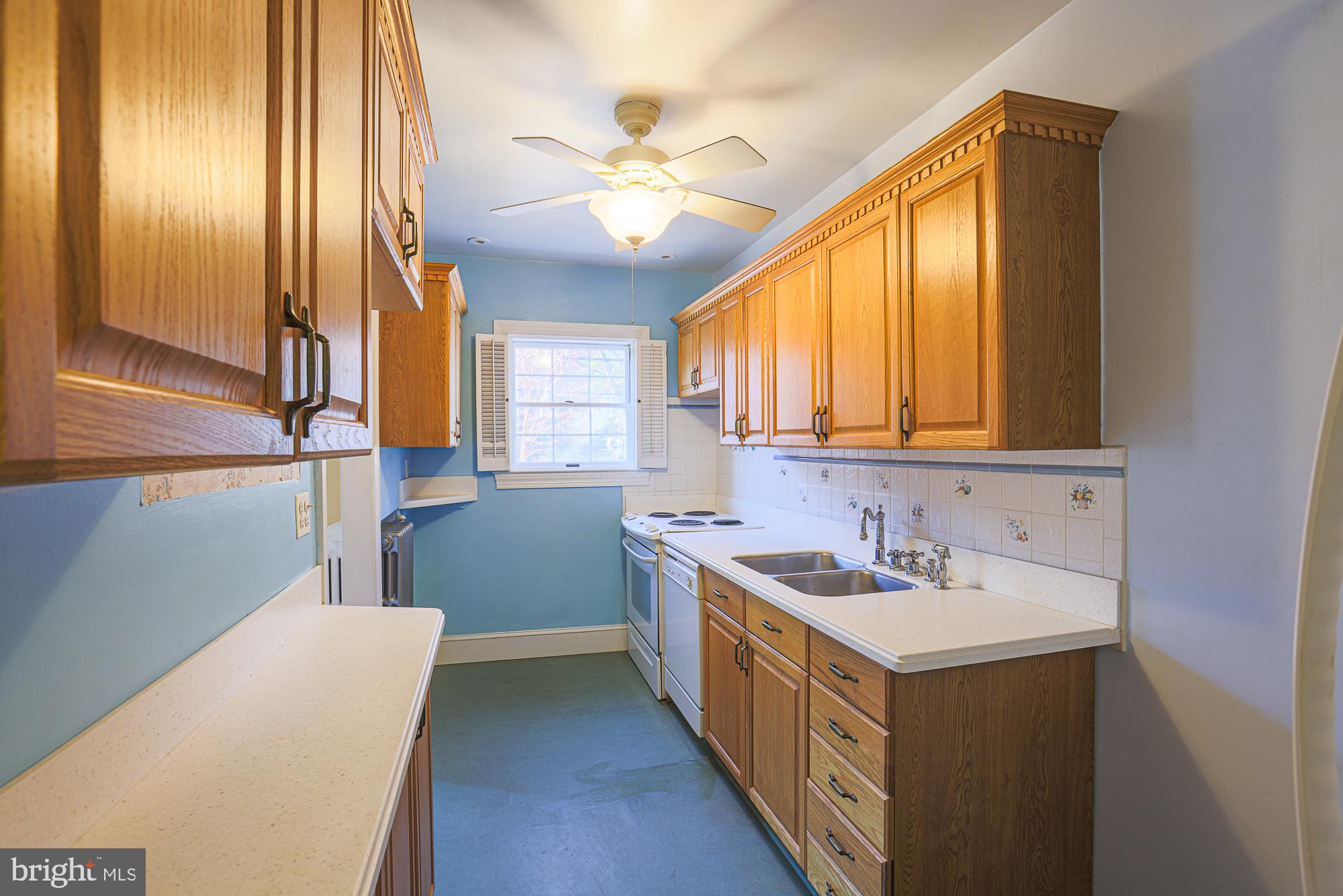 3710 Rexmere Road Baltimore, MD 21218 - Photo 21 of 57 Kitchen