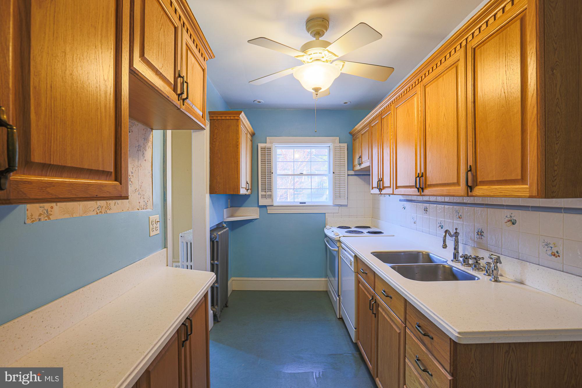 3710 Rexmere Road Baltimore, MD 21218 - Photo 22 of 57 Kitchen