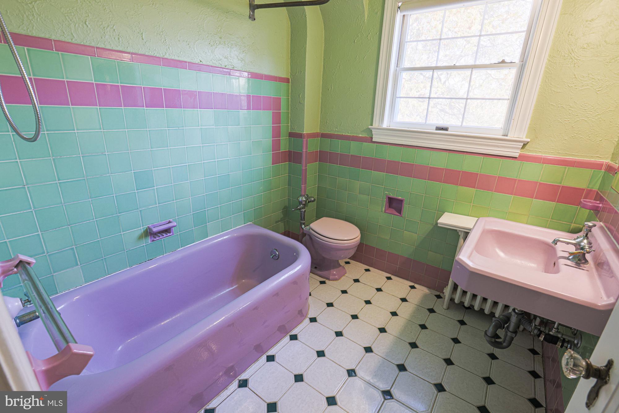 3710 Rexmere Road Baltimore, MD 21218 - Photo 37 of 57 Original Pink and Green Bathroom Upstairs