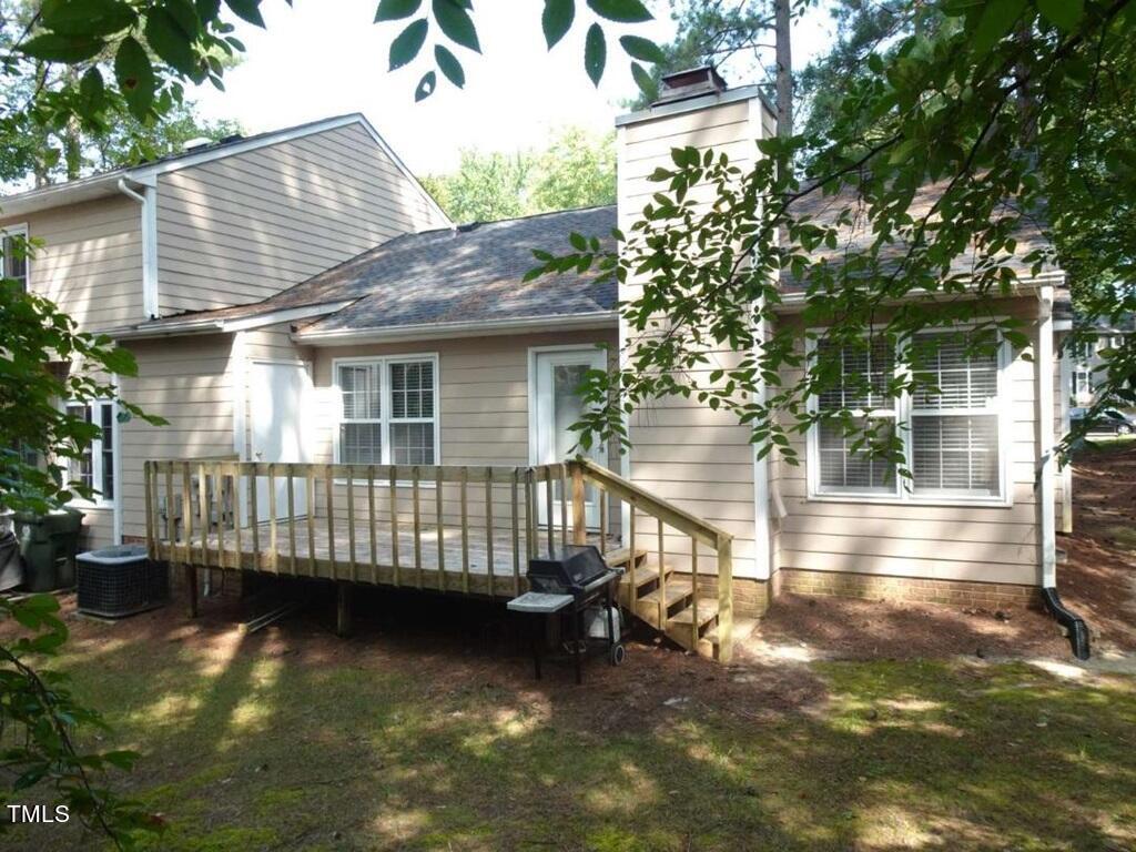207 Wetherburn Lane Raleigh, NC 27615 - Photo 27 of 35 207WE2
