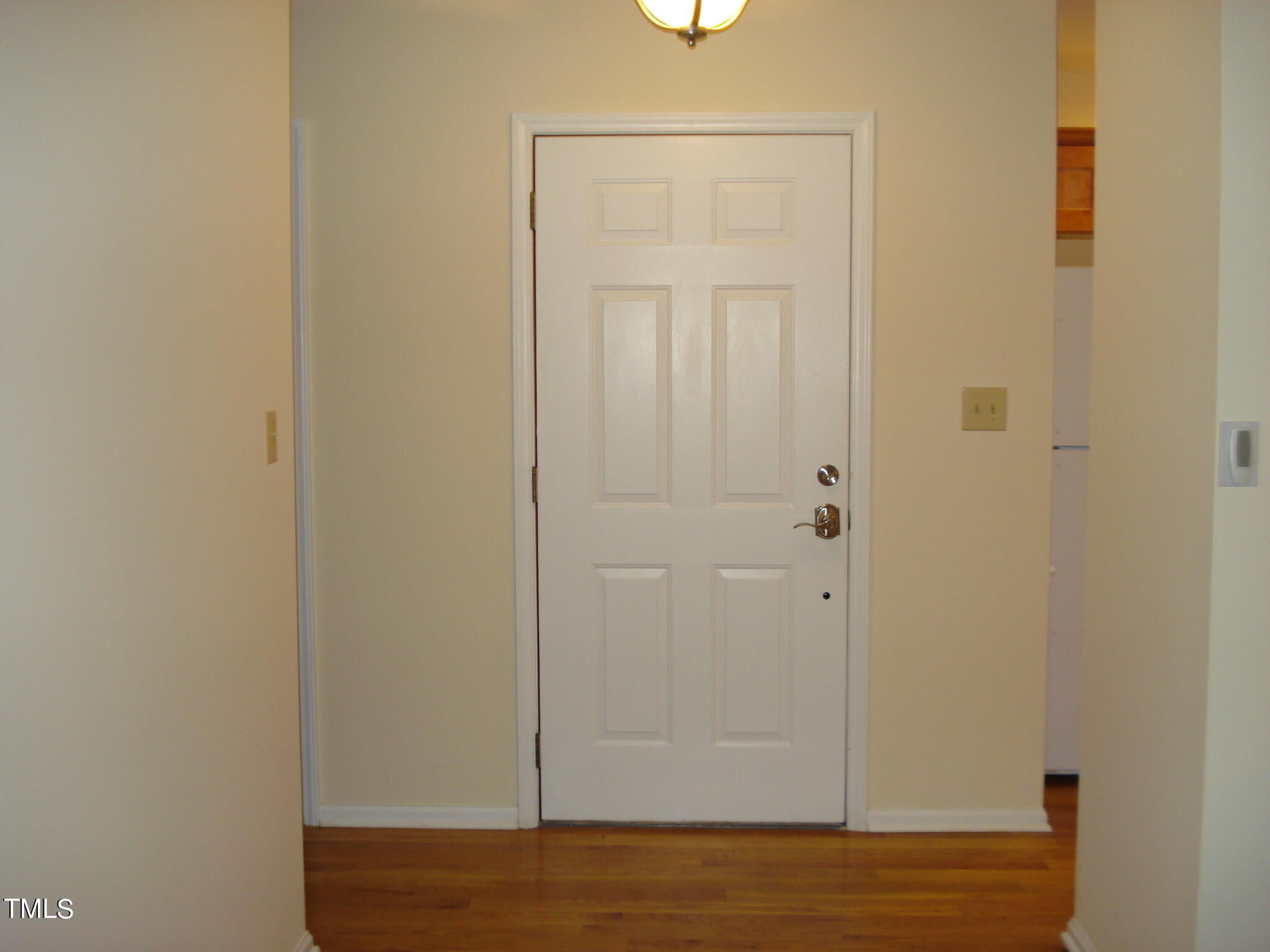 207 Wetherburn Lane Raleigh, NC 27615 - Photo 4 of 35 DSC08489