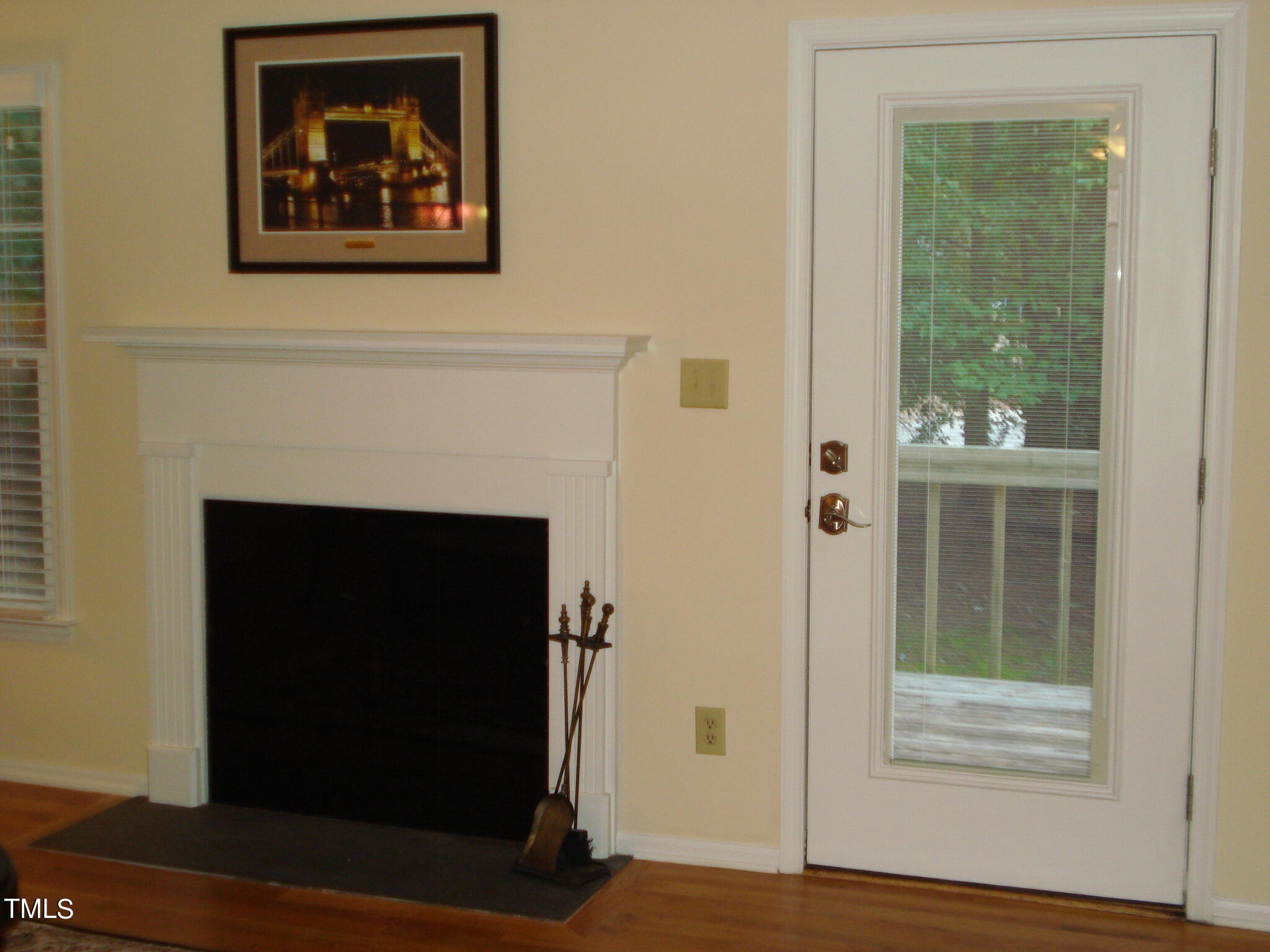 207 Wetherburn Lane Raleigh, NC 27615 - Photo 7 of 35 DSC08554