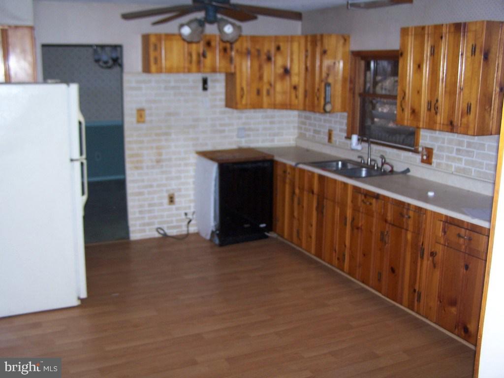 4511 Pleasant Valley Road York, PA 17406 - Photo 10 of 17 Gallery Image 10