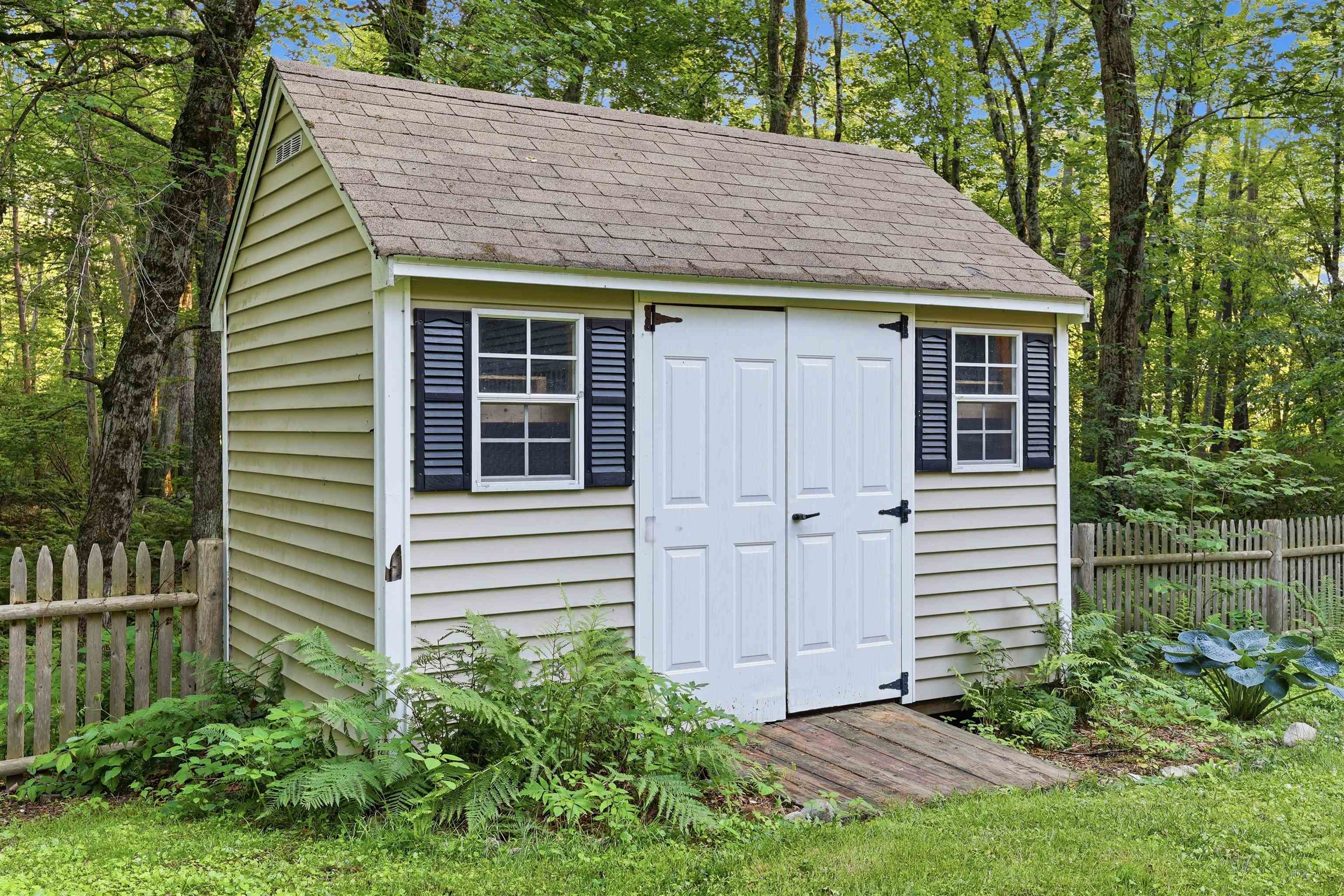 65 Londonderry Road Windham, NH 03087 - Photo 15 of 34