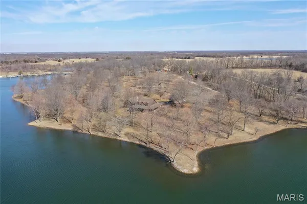 $660,000 | 41 Lake View Lane, High Hill, MO 63350