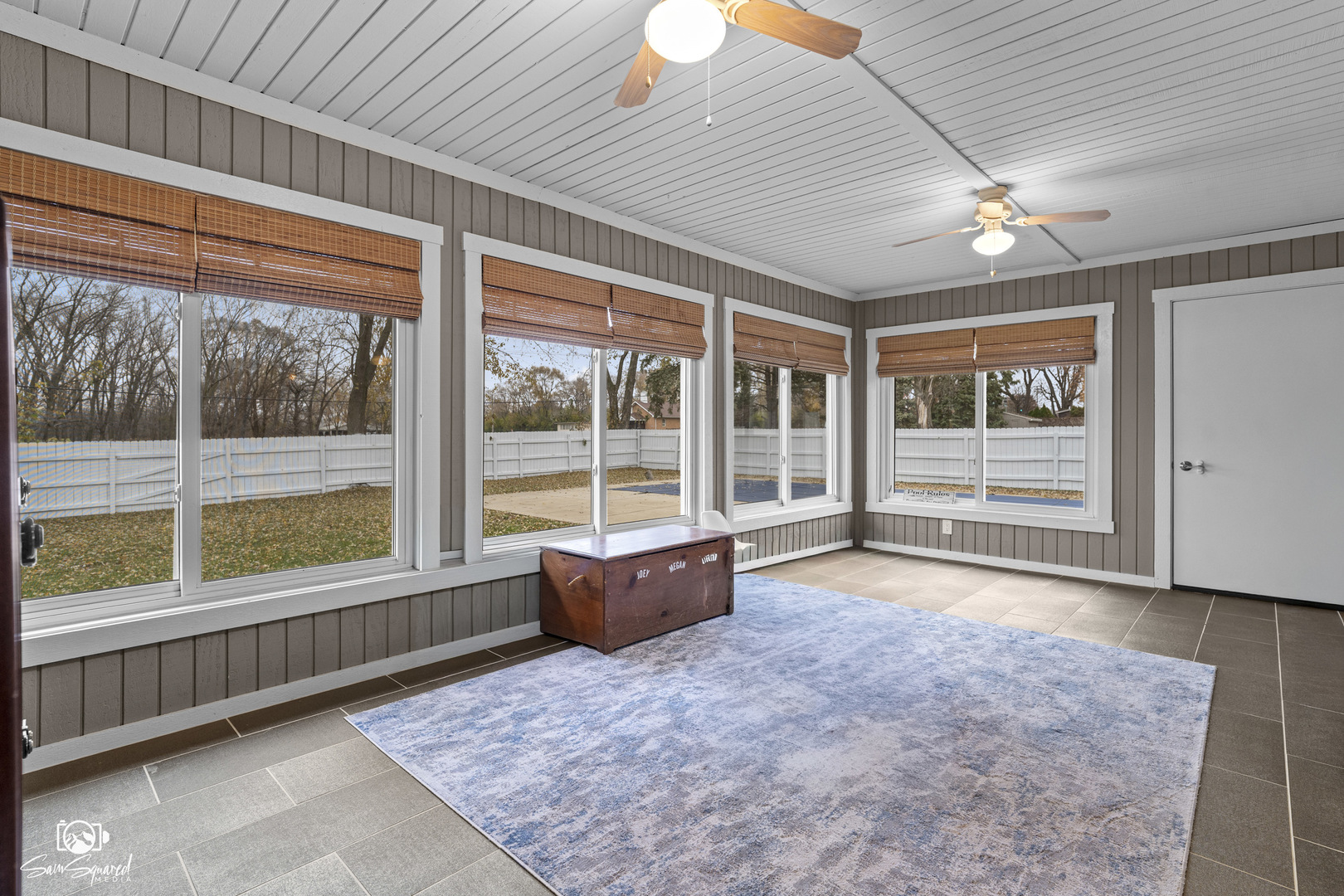 3509 Green Meadow Lane Joliet, IL 60431 - Photo 21 of 44 a living room with furniture and windows