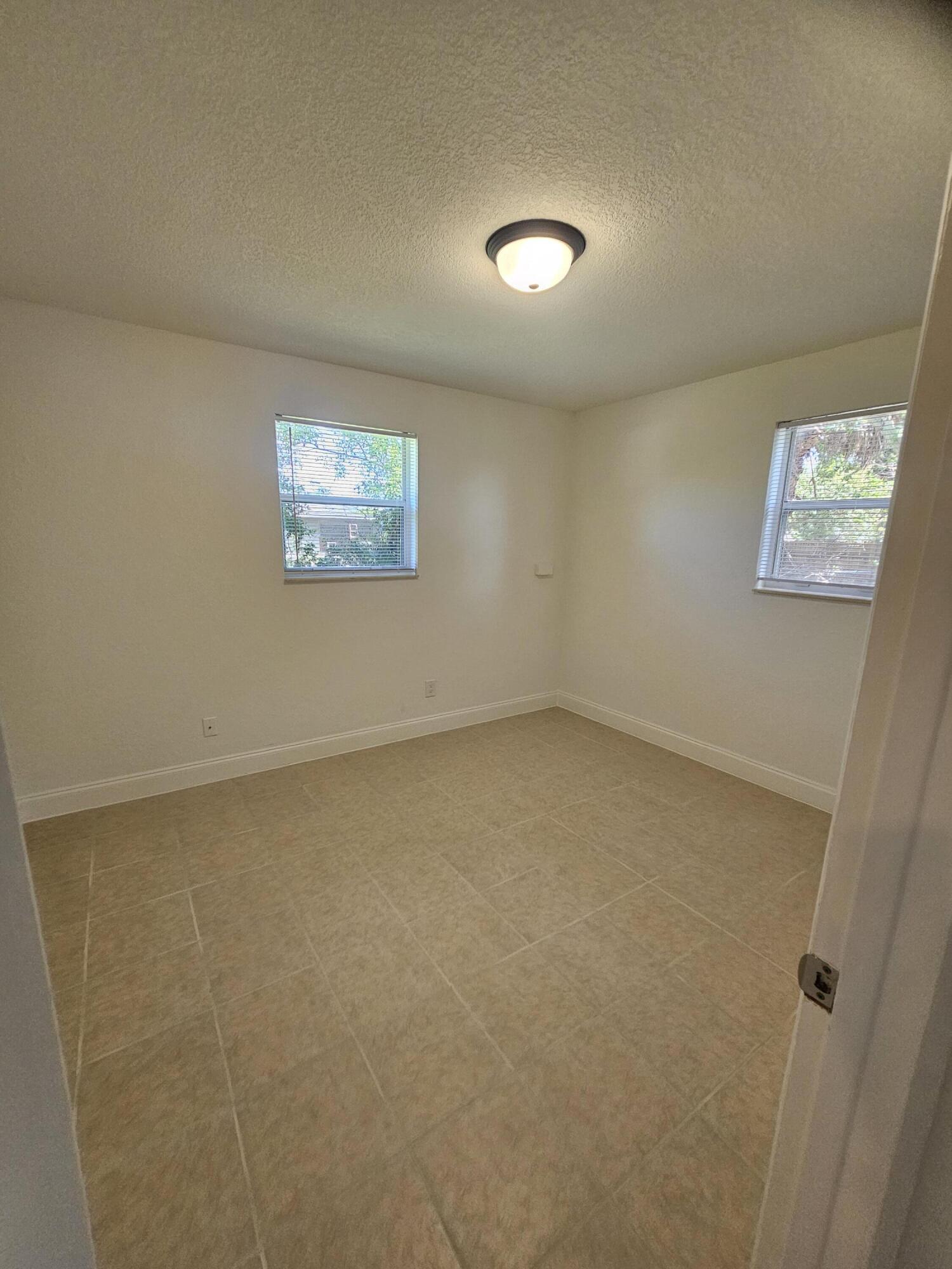 1605 West 10th Street Riviera Beach, FL 33404 - Photo 47 of 52 20260509_141541