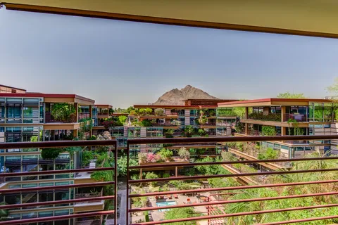$1,650,000 | 7137 East Rancho Vista Drive, Unit 7008, Scottsdale, AZ 85251