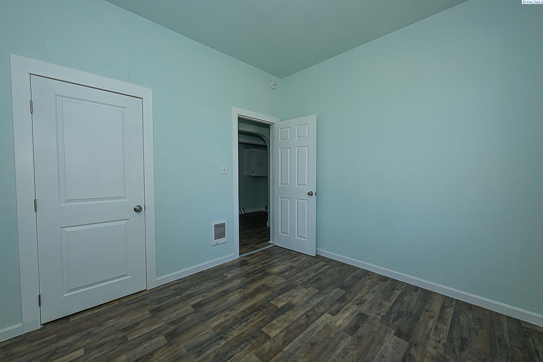 2702 North Griffin Road Grandview, WA 98930 - Photo 23 of 30 Gallery Image 23