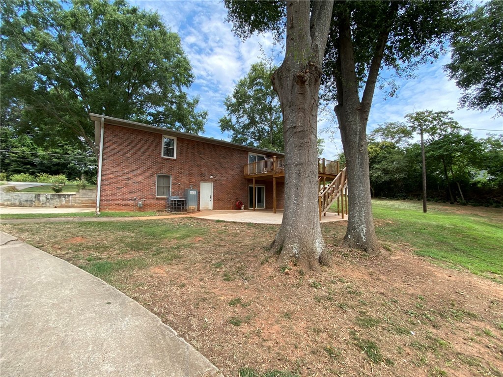 2103 Whitehall Road Anderson, SC 29625 - Photo 5 of 29
