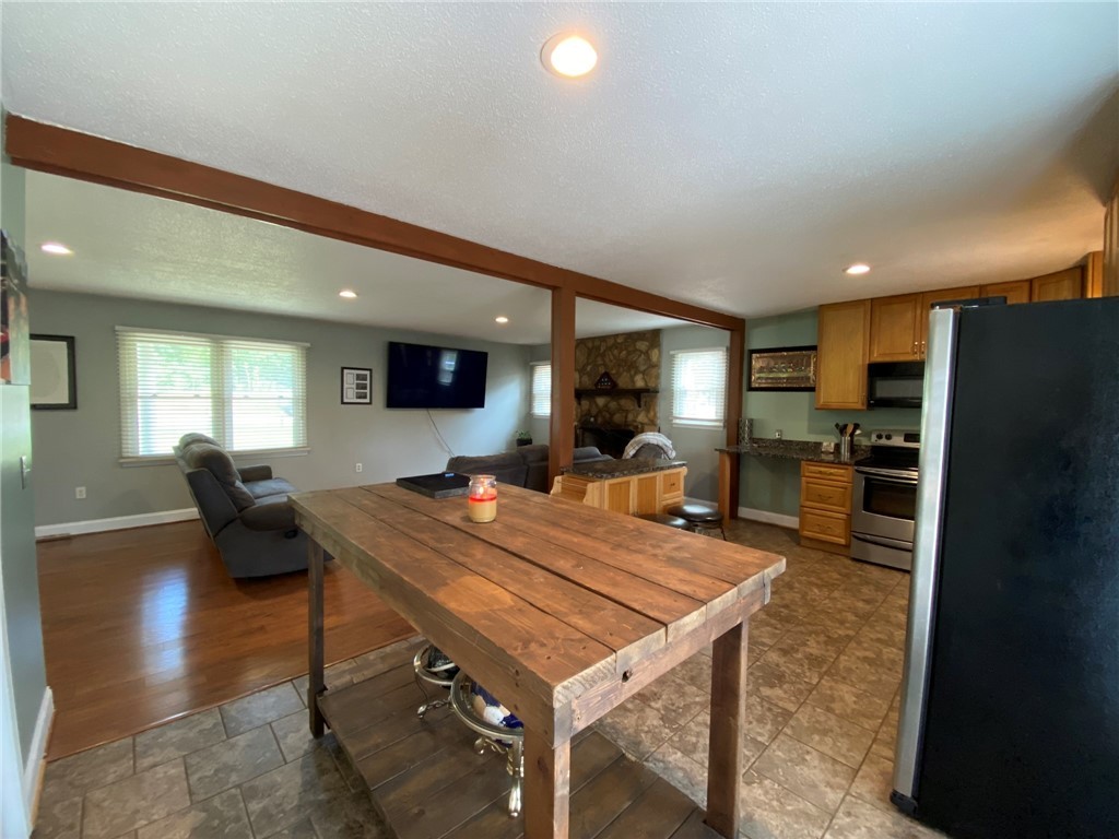 2103 Whitehall Road Anderson, SC 29625 - Photo 8 of 29