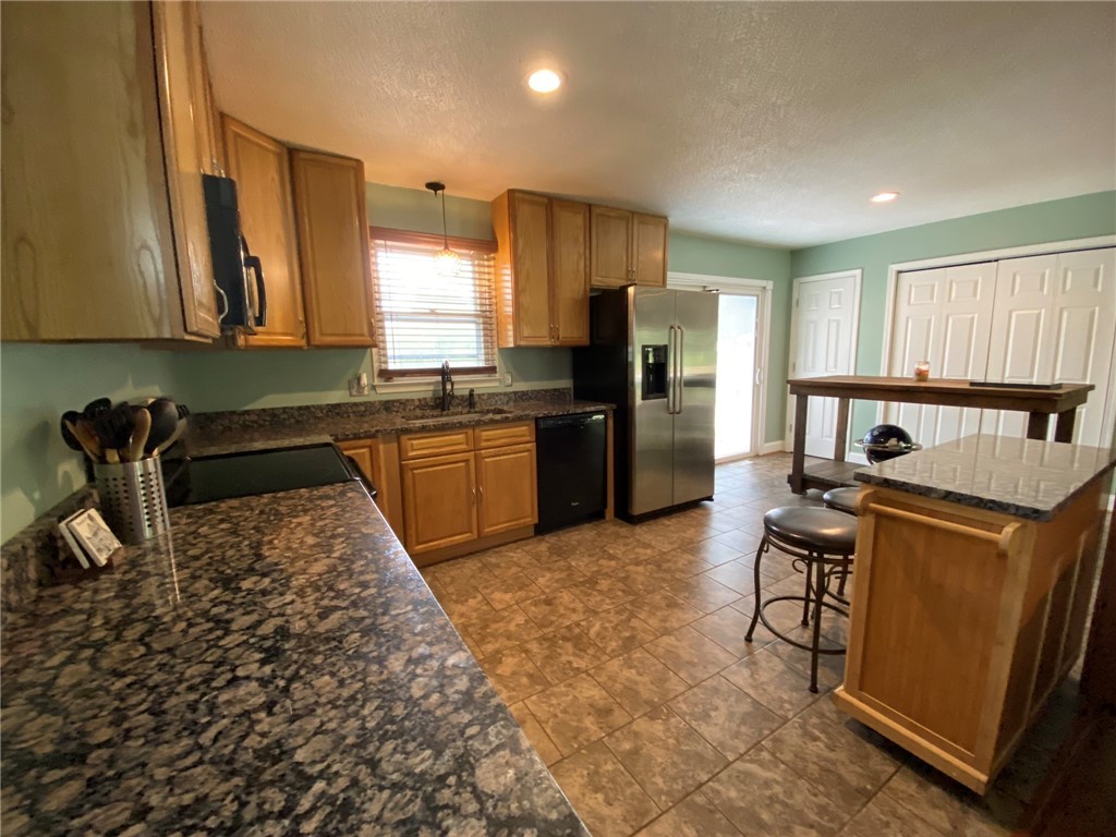 2103 Whitehall Road Anderson, SC 29625 - Photo 9 of 29