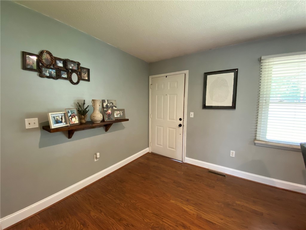 2103 Whitehall Road Anderson, SC 29625 - Photo 10 of 29