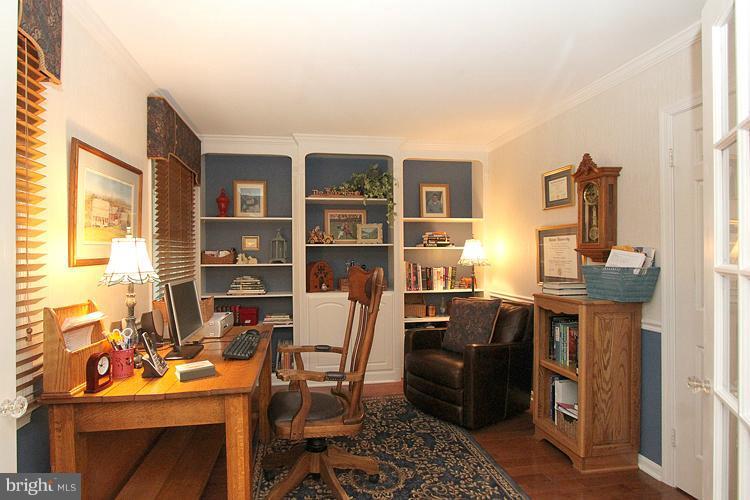 11011 Watkins Road Germantown, MD 20876 - Photo 23 of 28 Interior (General)