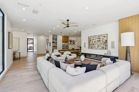 $4,395,000 | 30 Juno Road, Tiburon, CA 94920